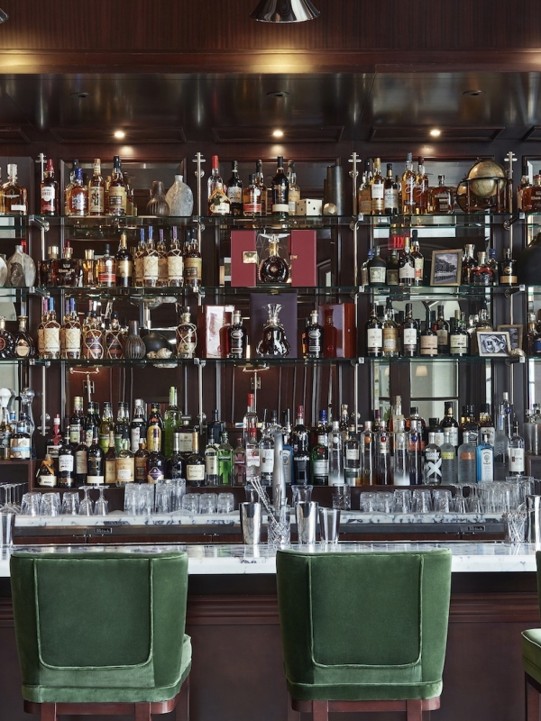 MANOR BAR